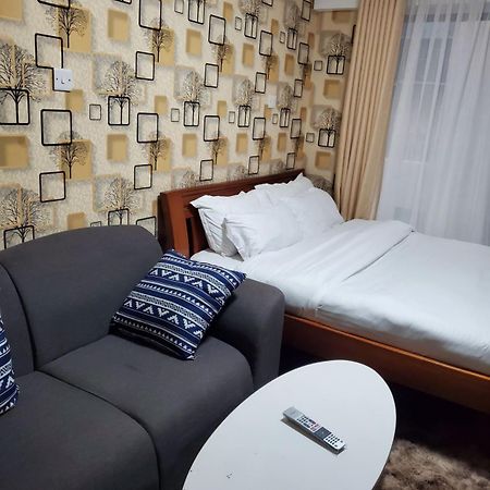 Lovely & Cozy Compact Studio Near Airport With Rooftop View Apartment Nairobi Exterior photo