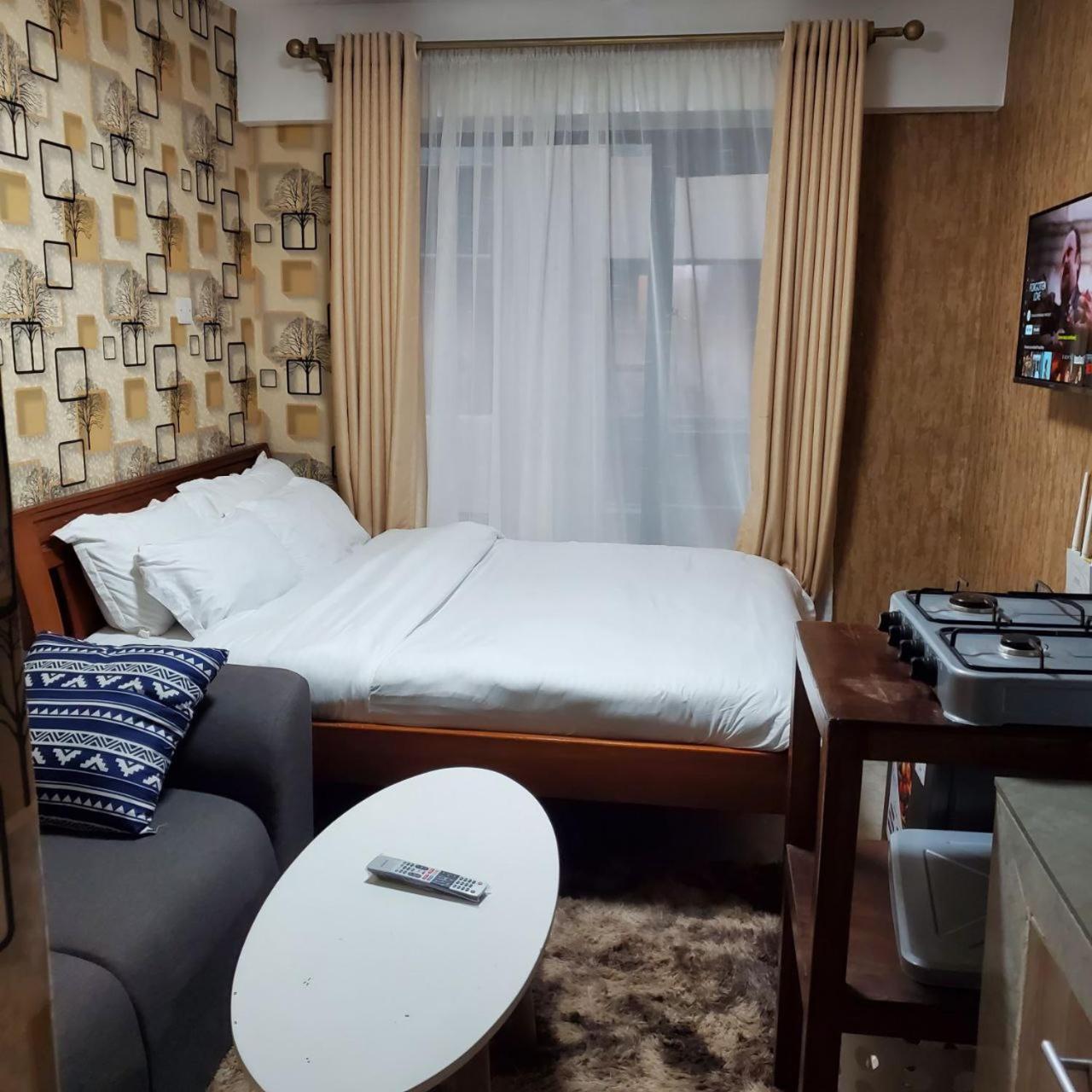 Lovely & Cozy Compact Studio Near Airport With Rooftop View Apartment Nairobi Exterior photo