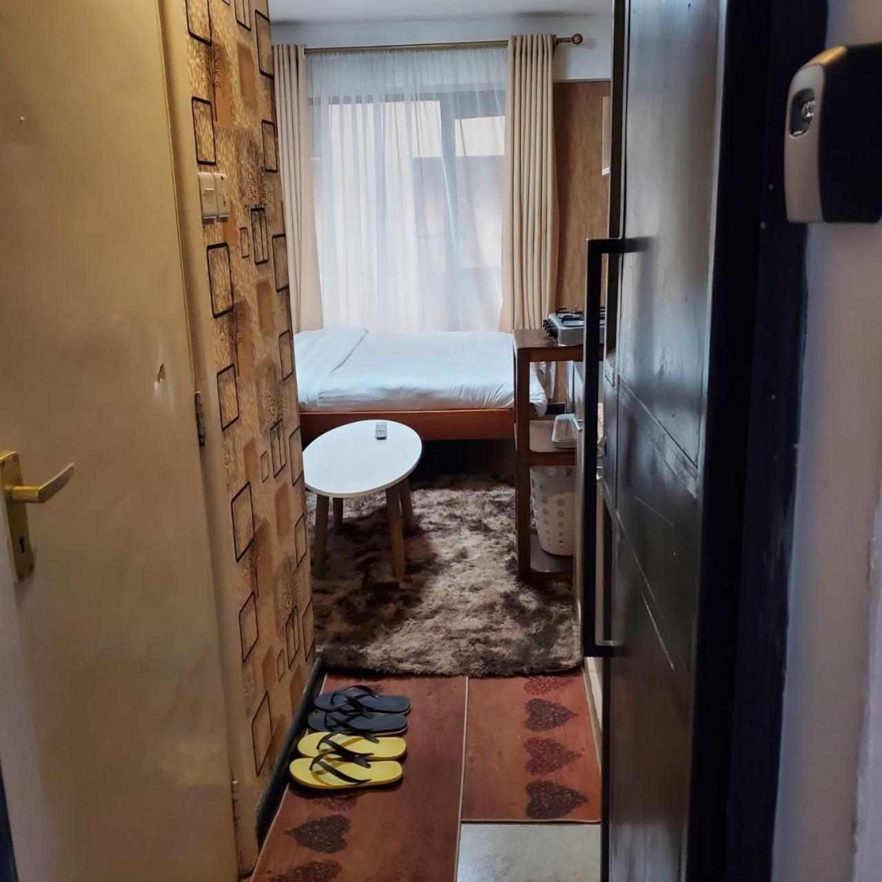 Lovely & Cozy Compact Studio Near Airport With Rooftop View Apartment Nairobi Exterior photo